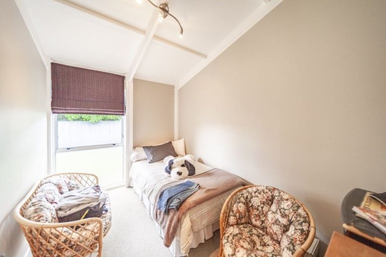 Photo of property in 13a Windsor Terrace, Taradale, Napier, 4112