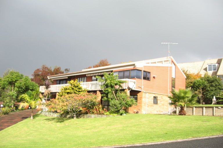 Photo of property in 71 Haseler Crescent, Howick, Auckland, 2014