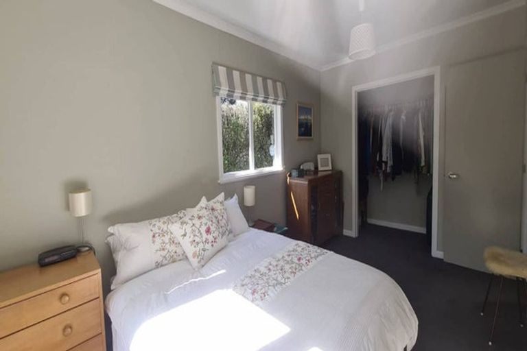 Photo of property in 10 Puriri Road, Waikanae, 5036