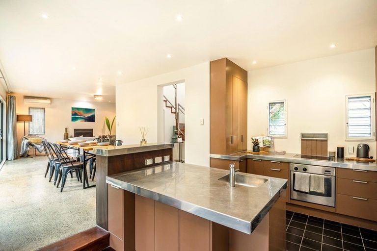 Photo of property in 44a Arawa Street, New Lynn, Auckland, 0600