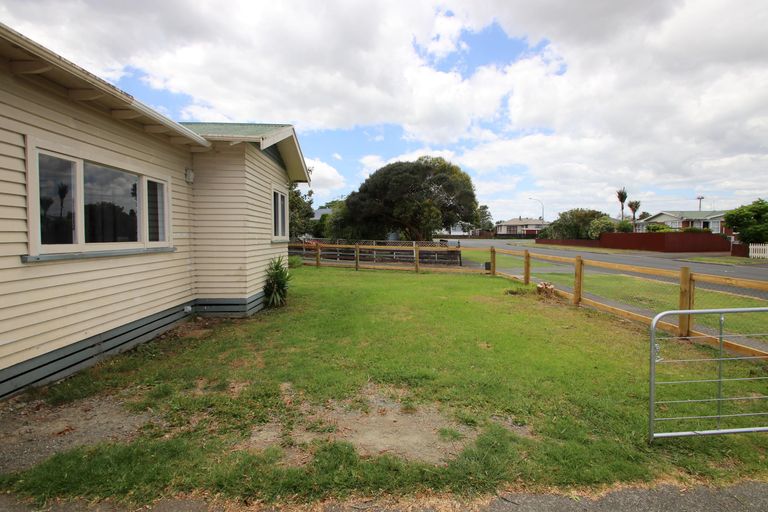 Photo of property in 1 Lake Road, Kaitaia, 0410