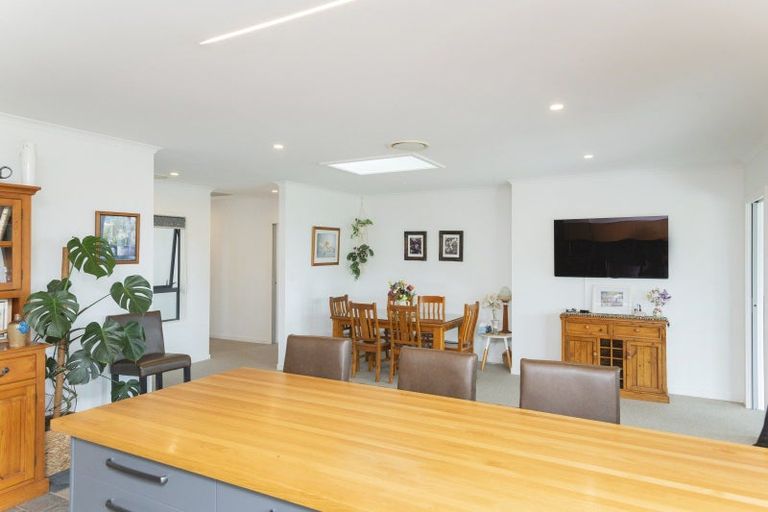 Photo of property in 32 Hillview Terrace, Mangapapa, Gisborne, 4010