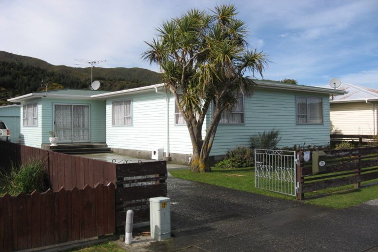 Photo of property in 172 Wise Street, Wainuiomata, Lower Hutt, 5014