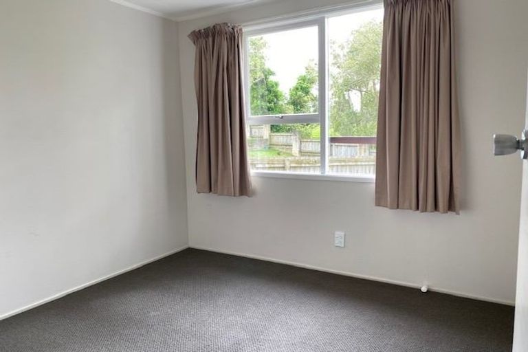 Photo of property in 30 Leaver Place, Weymouth, Auckland, 2103