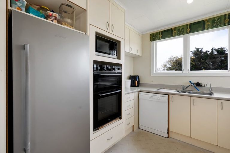 Photo of property in 49 Nevada Drive, Merrilands, New Plymouth, 4312