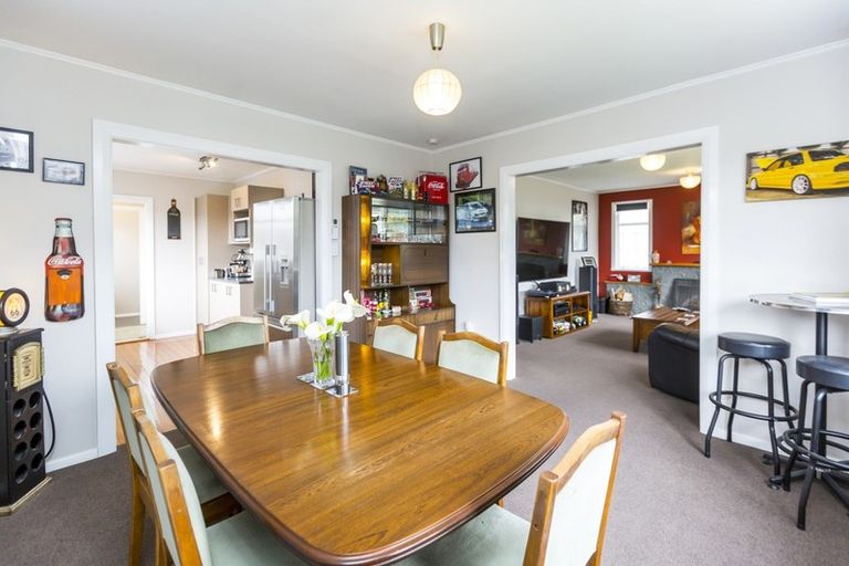 Photo of property in 61 Hikurangi Street, Trentham, Upper Hutt, 5018