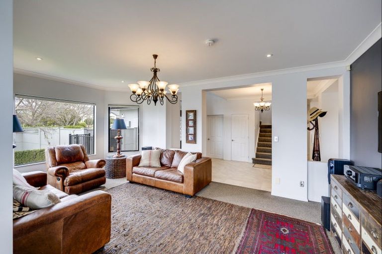 Photo of property in 2 The Croft, Havelock North, 4130