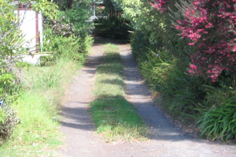 Photo of property in 78 Cliff View Drive, Green Bay, Auckland, 0604