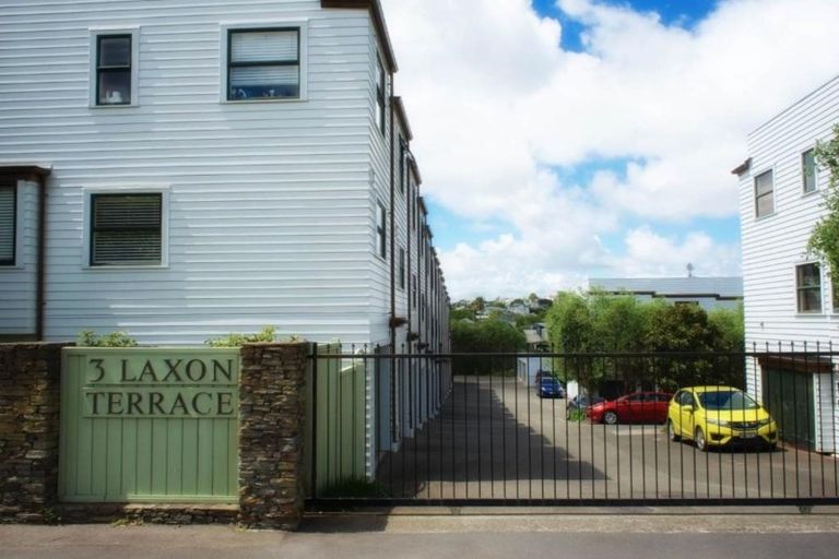 Photo of property in 3 Laxon Avenue, Otara, Auckland, 2025