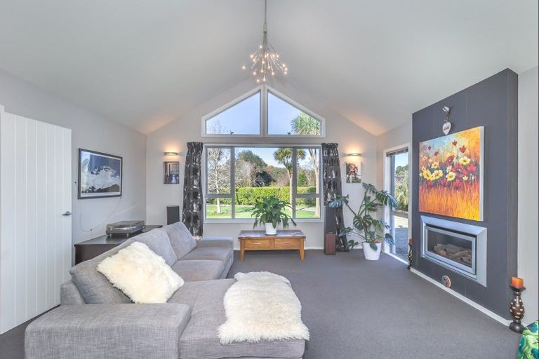 Photo of property in 84 Muhunoa West Road, Ohau, Levin, 5570