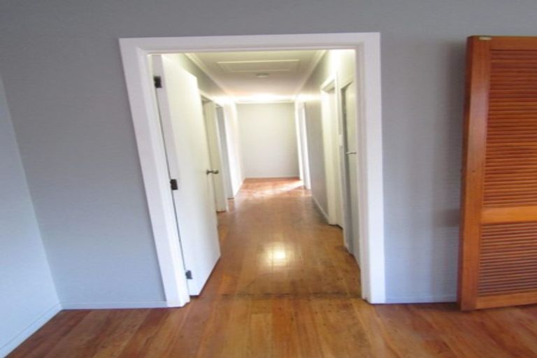 Photo of property in 101a Russell Road, Manurewa, Auckland, 2102