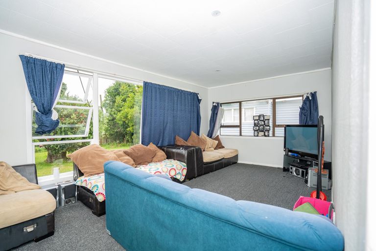 Photo of property in 68 Mclarin Road, Glenbrook, Waiuku, 2681