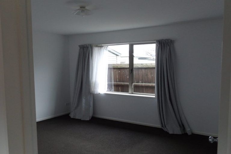 Photo of property in 17b Picton Avenue, Riccarton, Christchurch, 8011