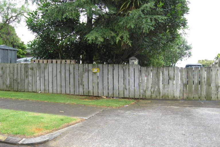 Photo of property in 5 Steen Place, Mangere Bridge, Auckland, 2022