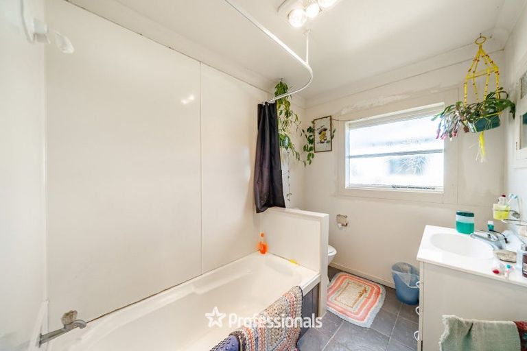 Photo of property in 19 Grimsby Grove, Wainuiomata, Lower Hutt, 5014