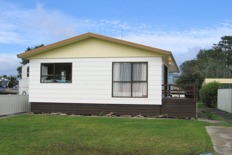 Photo of property in 617a Harbour View Road, Whangamata, 3620