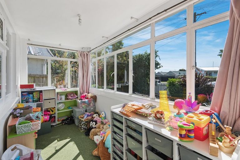 Photo of property in 22 Swanns Road, Richmond, Christchurch, 8013