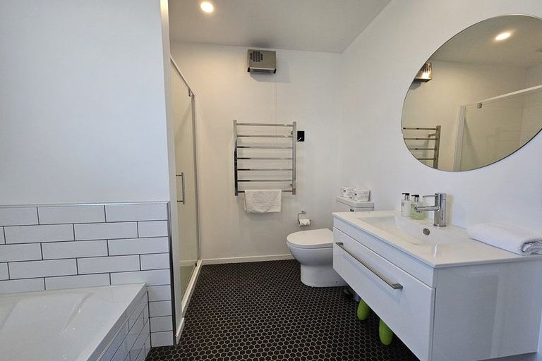 Photo of property in 21 Mistake Drive, Lake Tekapo, 7999