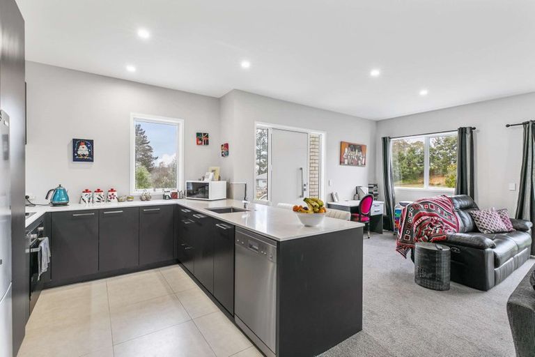 Photo of property in 14 Matau Close, Te Kauwhata, 3710