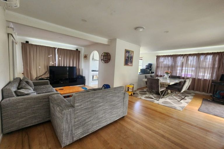 Photo of property in 3 Minton Place, Manurewa, Auckland, 2102