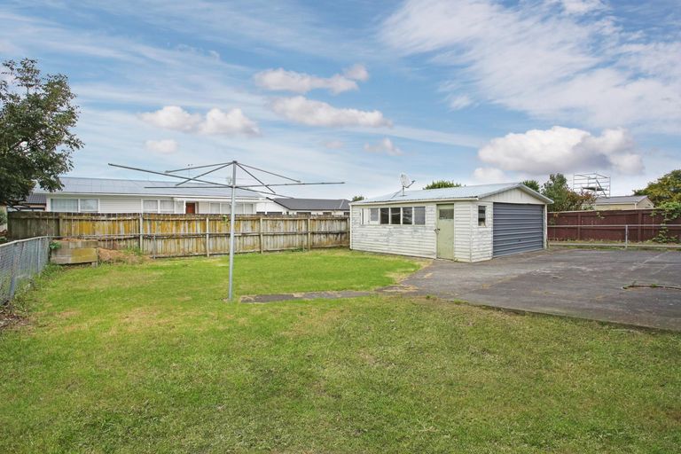 Photo of property in 9 Mcquarrie Avenue, Wattle Downs, Auckland, 2103