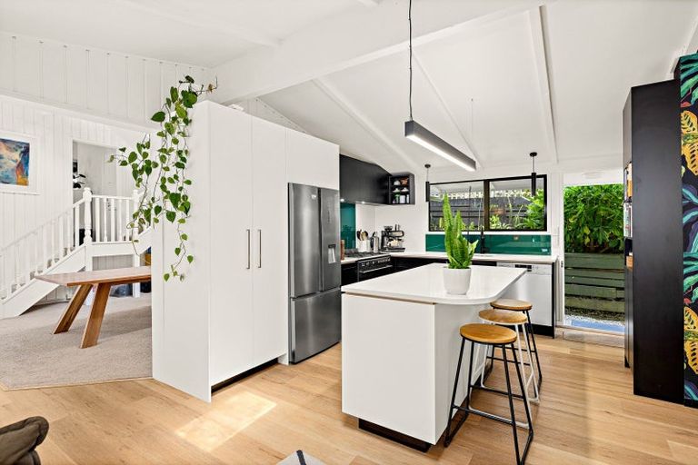 Photo of property in 3 Hibiscus Avenue, Snells Beach, 0920