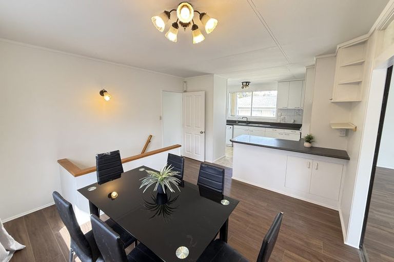 Photo of property in 9 William Souter Street, Forrest Hill, Auckland, 0620