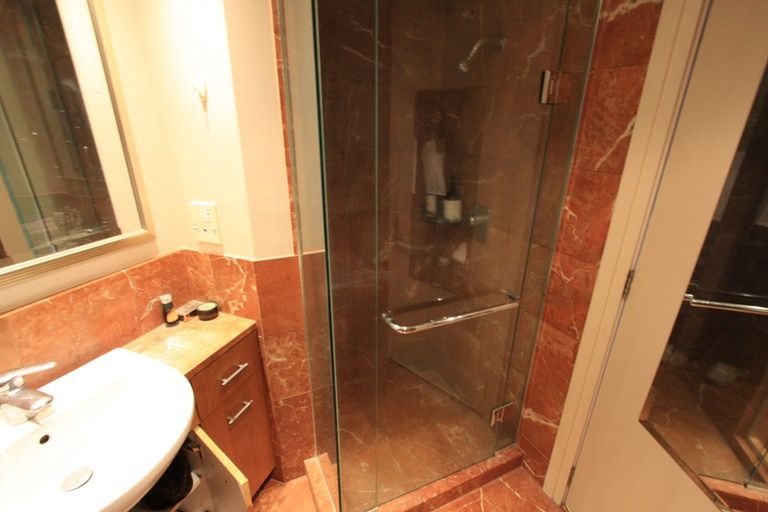 Photo of property in The Metropolis Apartments, 1408/1 Courthouse Lane, Auckland Central, Auckland, 1010