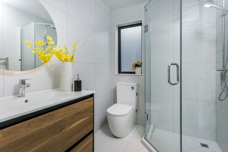 Photo of property in 15b Koromiko Street, New Lynn, Auckland, 0600