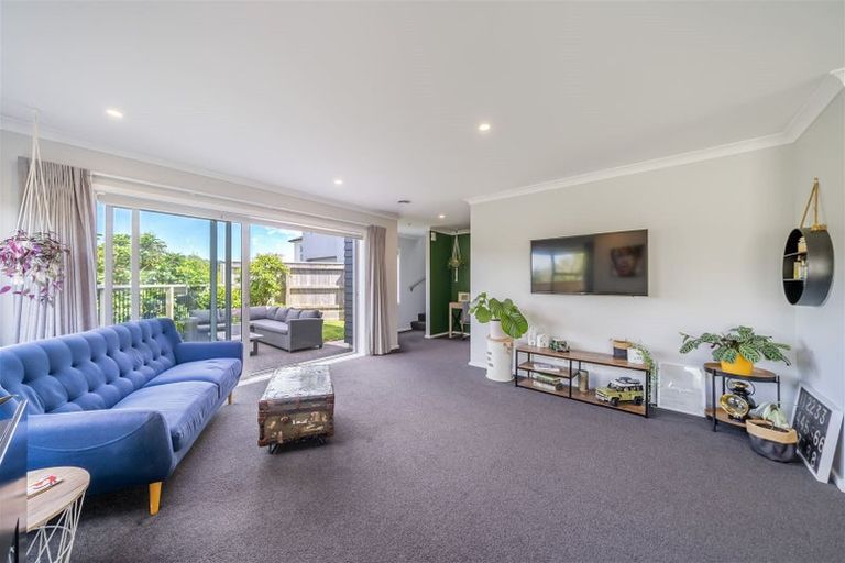 Photo of property in 160a John Burke Drive, Aotea, Porirua, 5024