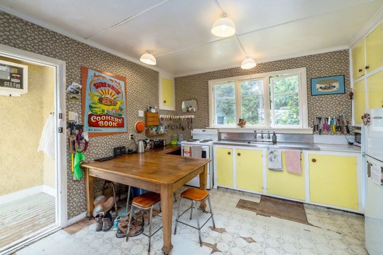 Photo of property in 77 Taumata Island Road, Taumata Island, Carterton, 5792