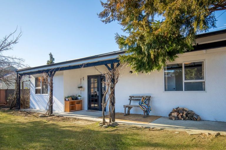 Photo of property in 30 Achil Street, Cromwell, 9310