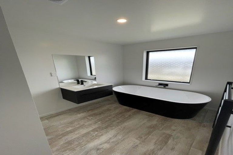 Photo of property in 161 Faringdon Boulevard, Rolleston, 7615