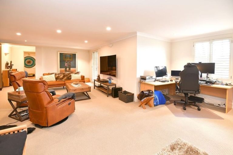 Photo of property in 295 Pinecrest Drive, Gulf Harbour, Whangaparaoa, 0930