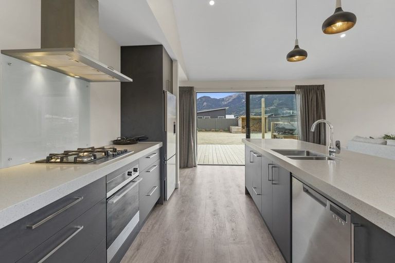 Photo of property in 27 Dingle Street, Lake Hawea, Wanaka, 9382