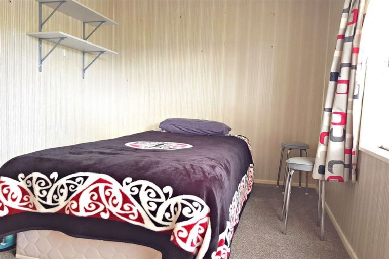 Photo of property in 25 Kowhai Street, Kaka Point, Balclutha, 9271