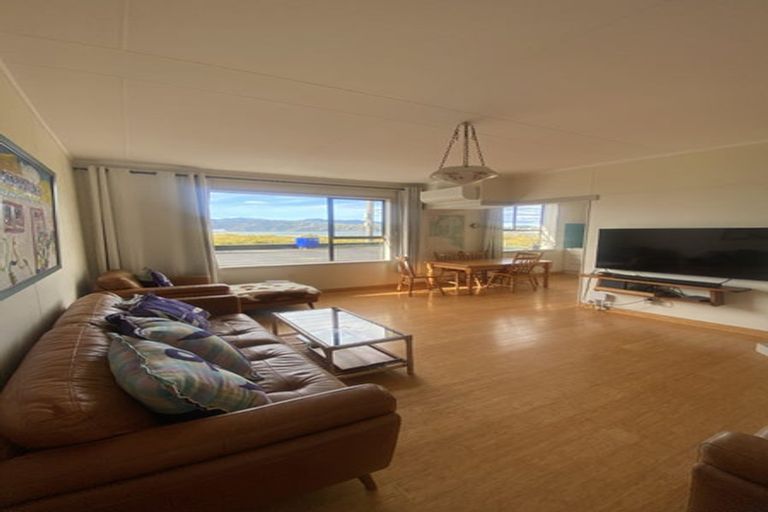 Photo of property in 201 Marine Parade, Seatoun, Wellington, 6022