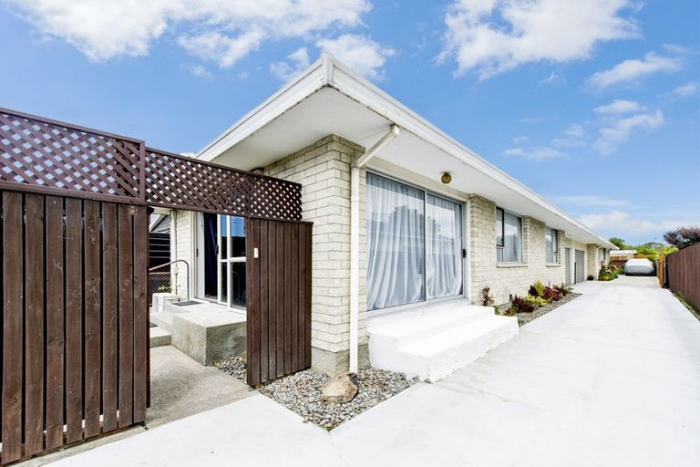 Photo of property in 1/66 Estuary Road, New Brighton, Christchurch, 8061