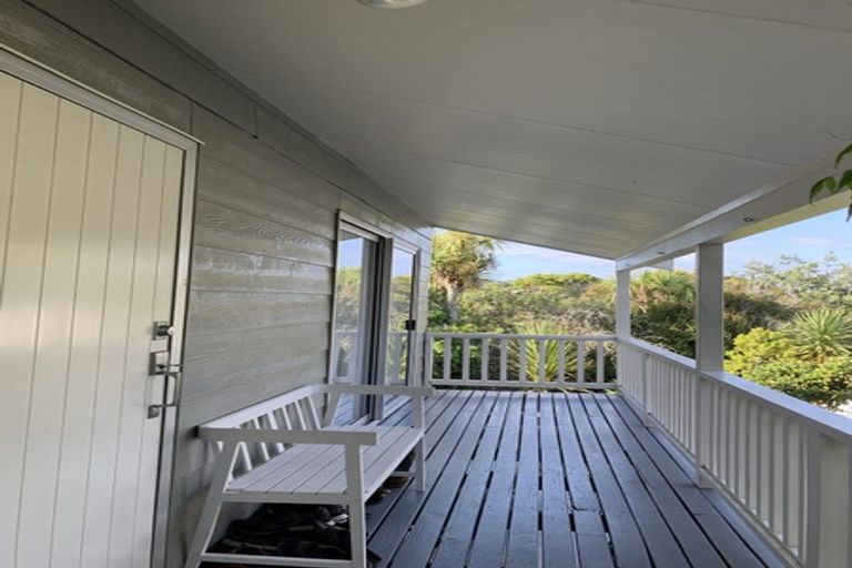 Photo of property in 2/14 Finchley Road, Torbay, Auckland, 0630
