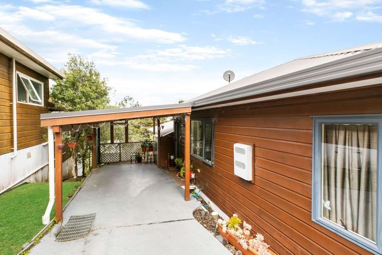 Photo of property in 3/20 Glen Vista Place, Bayview, Auckland, 0629