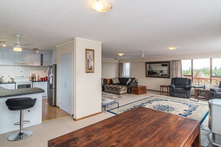 Photo of property in 29 Frimley Terrace, Waikanae Beach, Waikanae, 5036