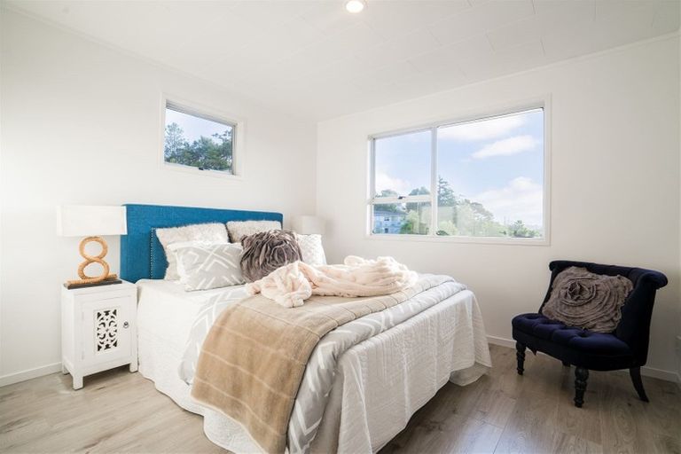 Photo of property in 1/24 Bonito Place, Bayview, Auckland, 0629