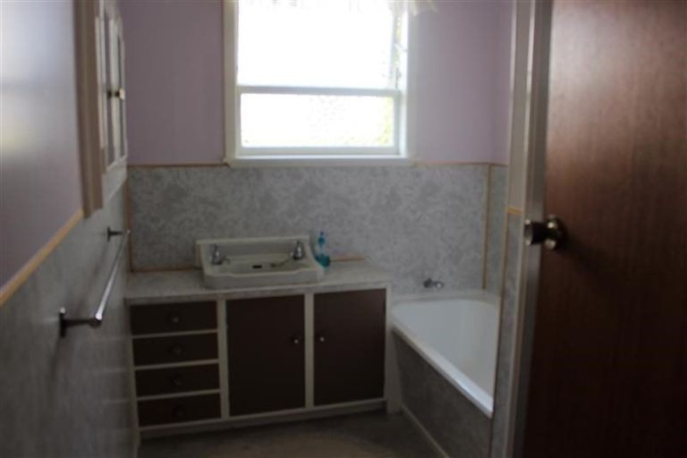 Photo of property in 173 Tukapa Street, Westown, New Plymouth, 4310