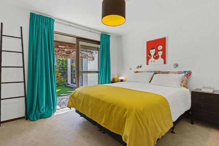 Photo of property in 1/31 Main Road, Redcliffs, Christchurch, 8081