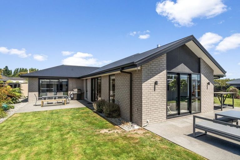 Photo of property in 123 Prestons Park Drive, Marshland, Christchurch, 8083