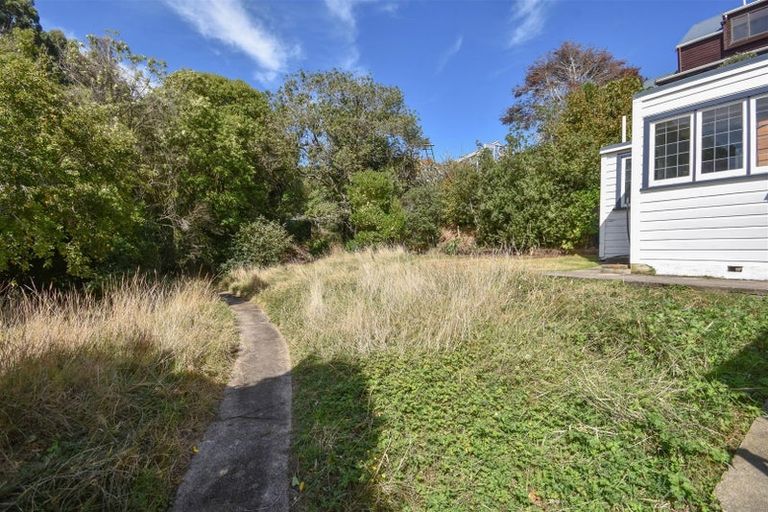 Photo of property in 16 Waikana Street, Broad Bay, Dunedin, 9014