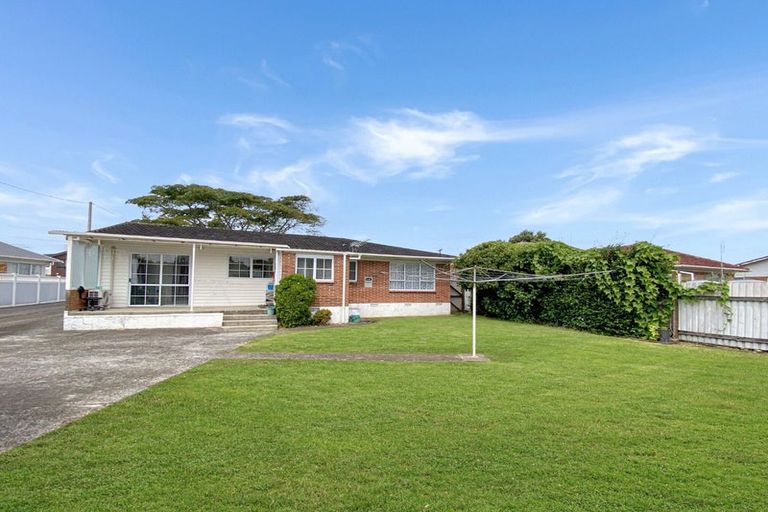 Photo of property in 24 Buckingham Crescent, Manukau, Auckland, 2025