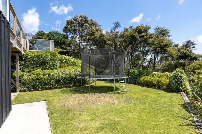 Photo of property in 373 Paremoremo Road, Paremoremo, Auckland, 0632