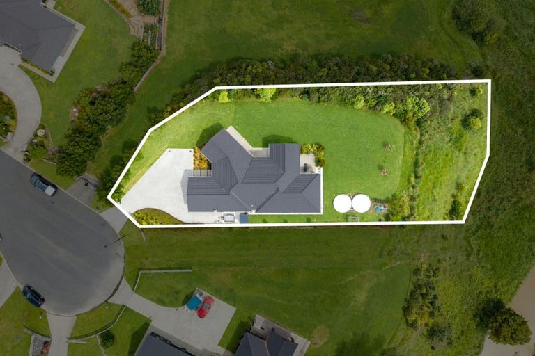 Photo of property in 2 Awatiro Drive, Kaukapakapa, 0871