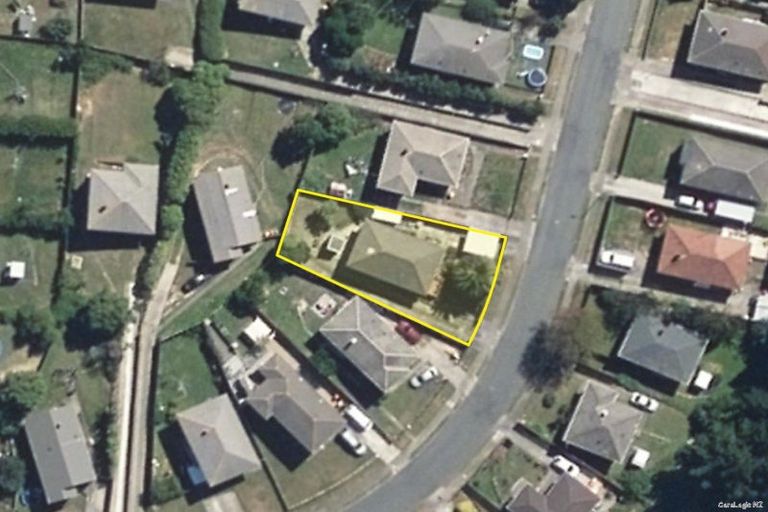 Photo of property in 15 Penguin Grove, Waitangirua, Porirua, 5024